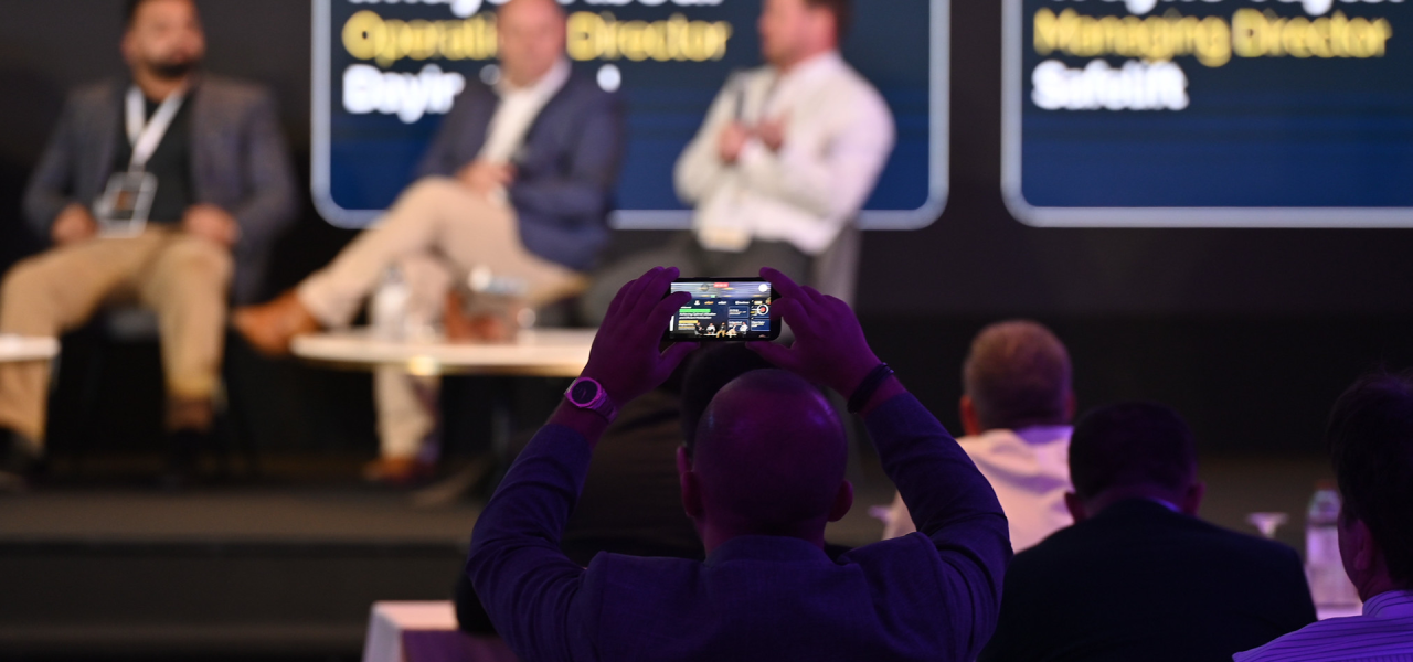 INDUSTRY LEADERS PANEL
